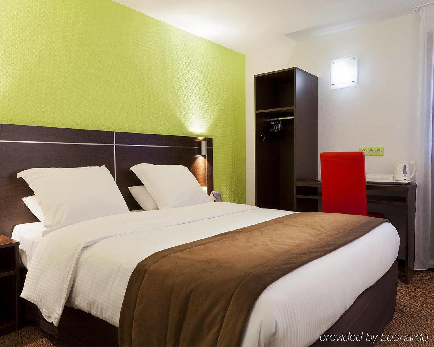 B&B Hotel 奥尔日河畔布雷蒂尼 外观 照片