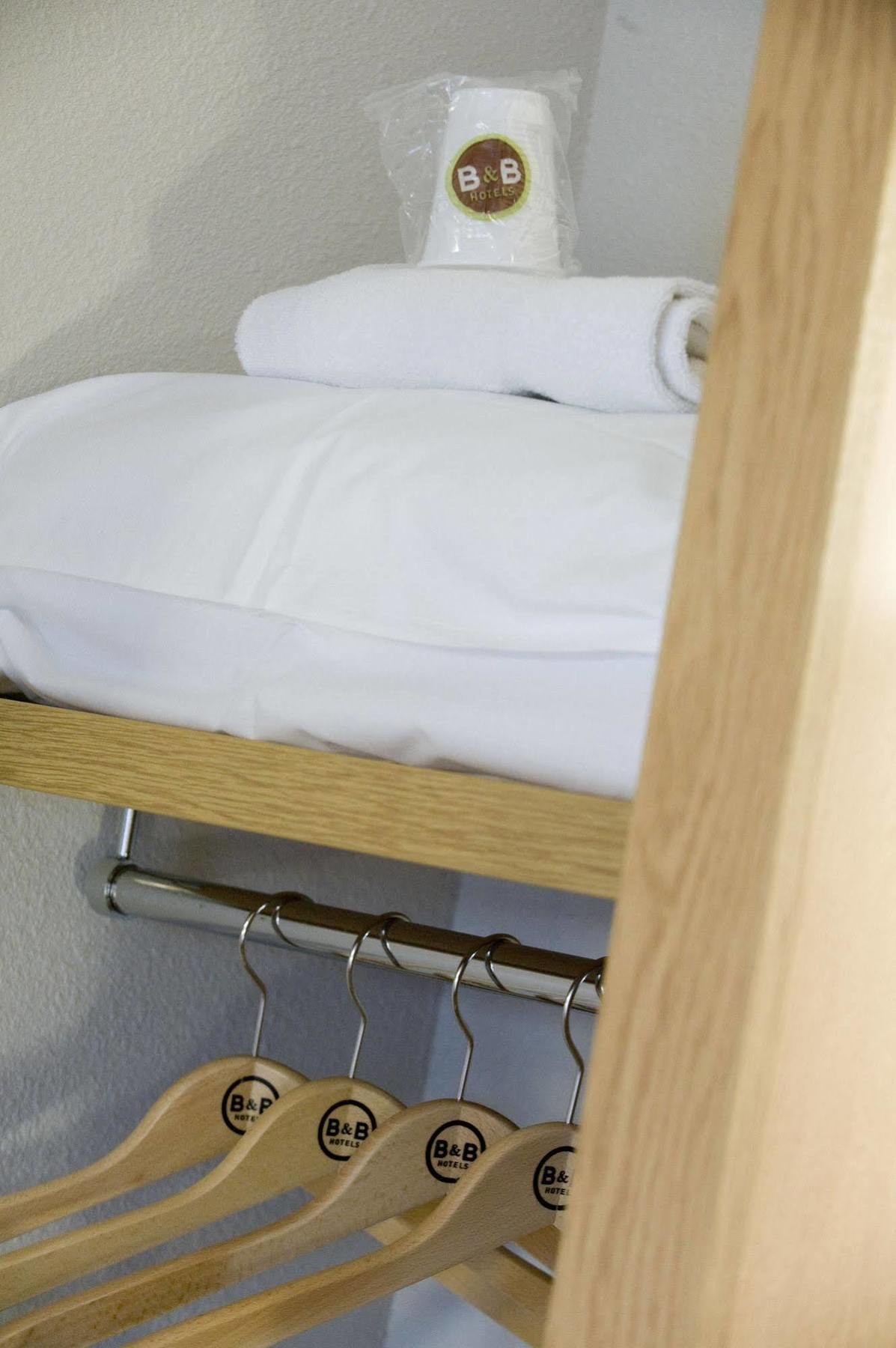 B&B Hotel 奥尔日河畔布雷蒂尼 外观 照片