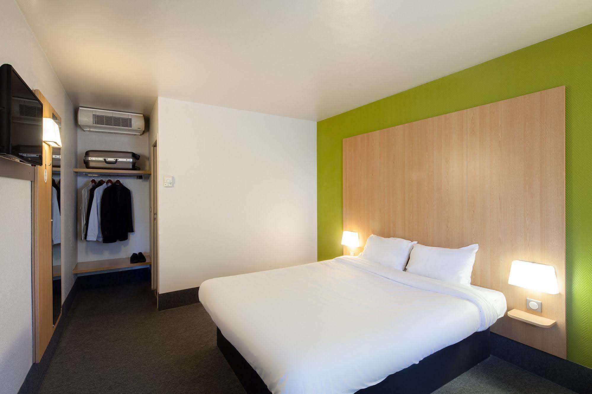 B&B Hotel 奥尔日河畔布雷蒂尼 外观 照片