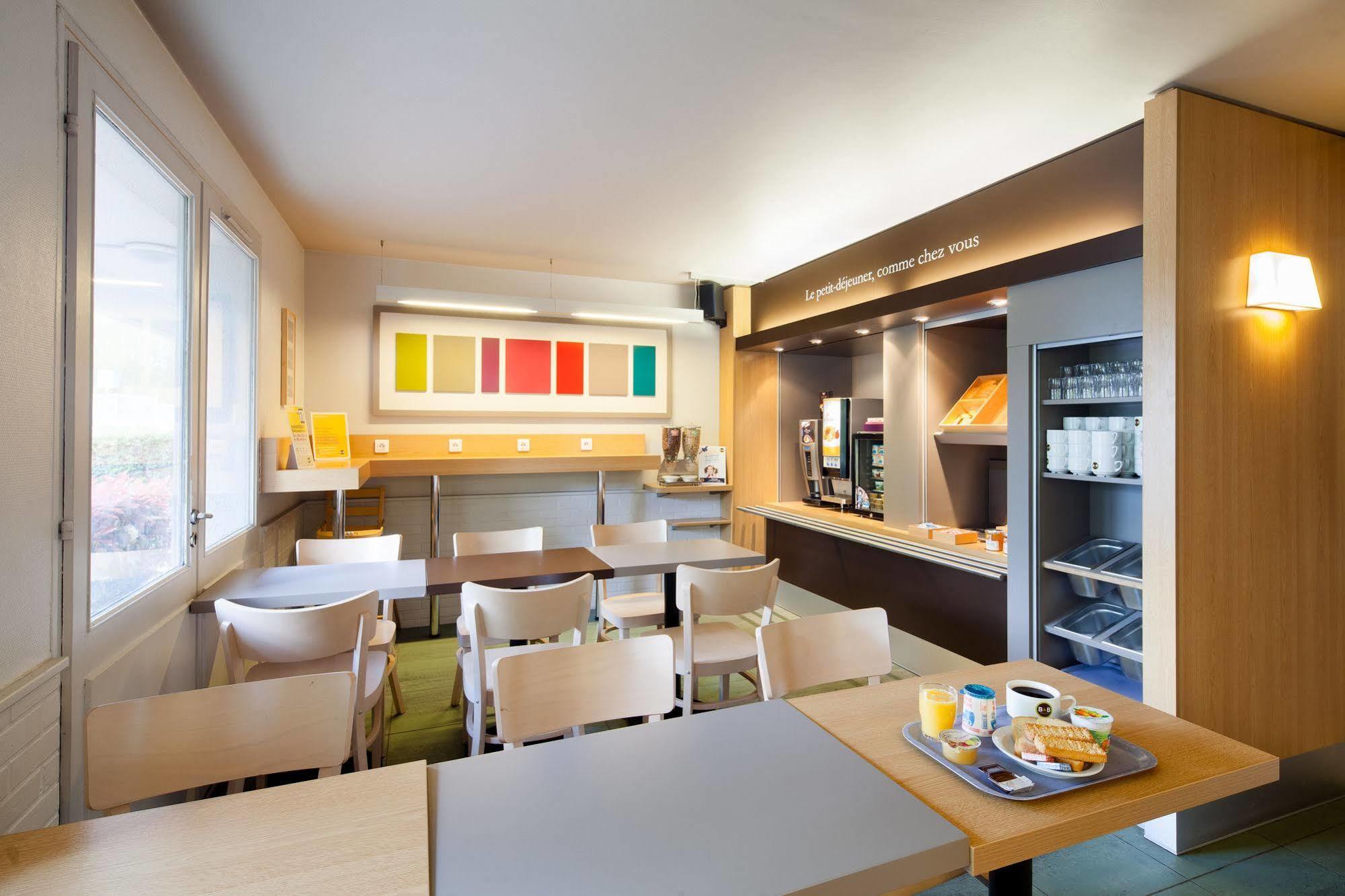 B&B Hotel 奥尔日河畔布雷蒂尼 外观 照片